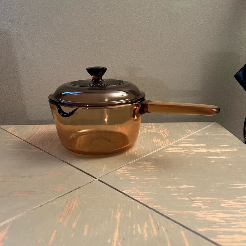 Pyrex Corningware Amber Glass pot and lid